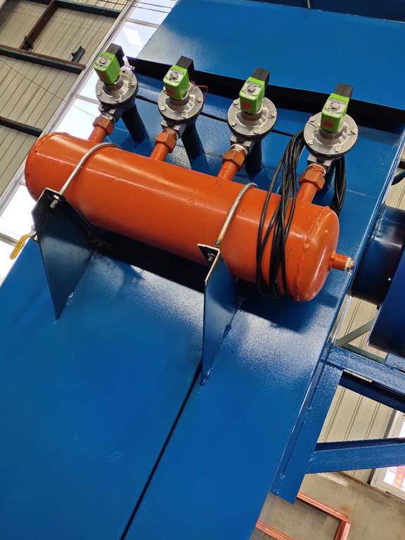 24袋小單機(jī)脈沖布袋除塵器